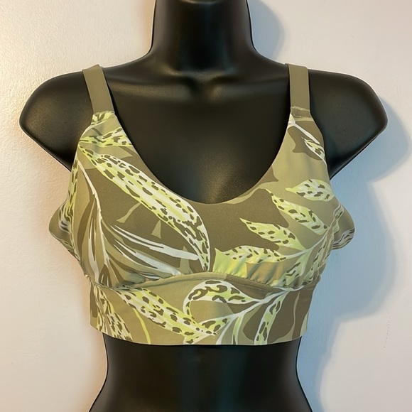 Offline by Aerie Green Tropical Foliage Sports Bra size S - Picture 1 of 12